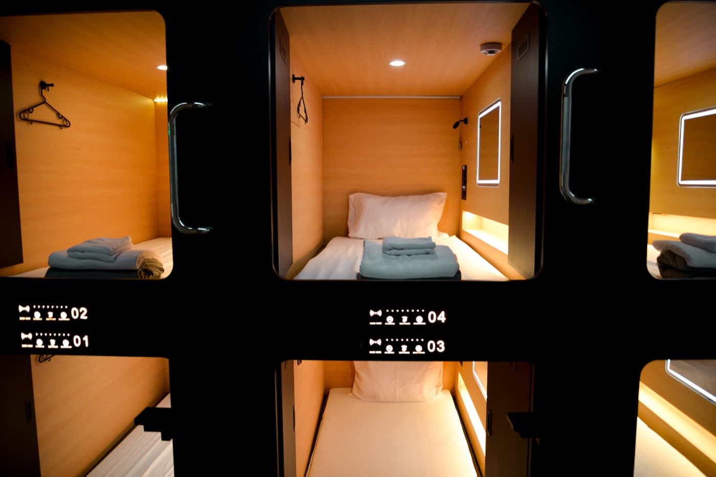 Ownly capsule floor, view 9