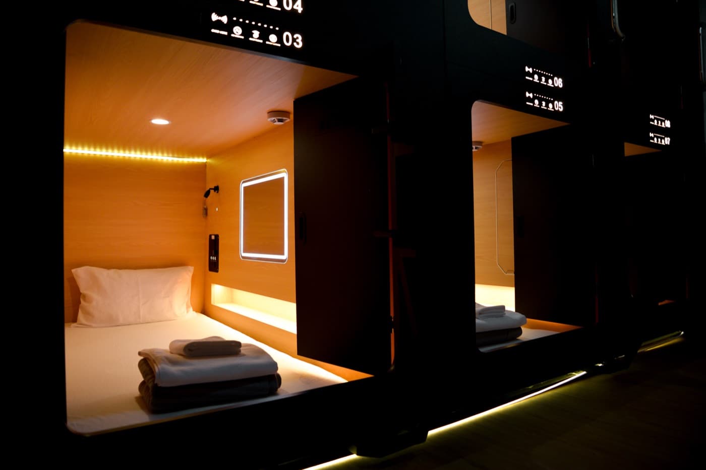 Ownly capsule floor, view 19