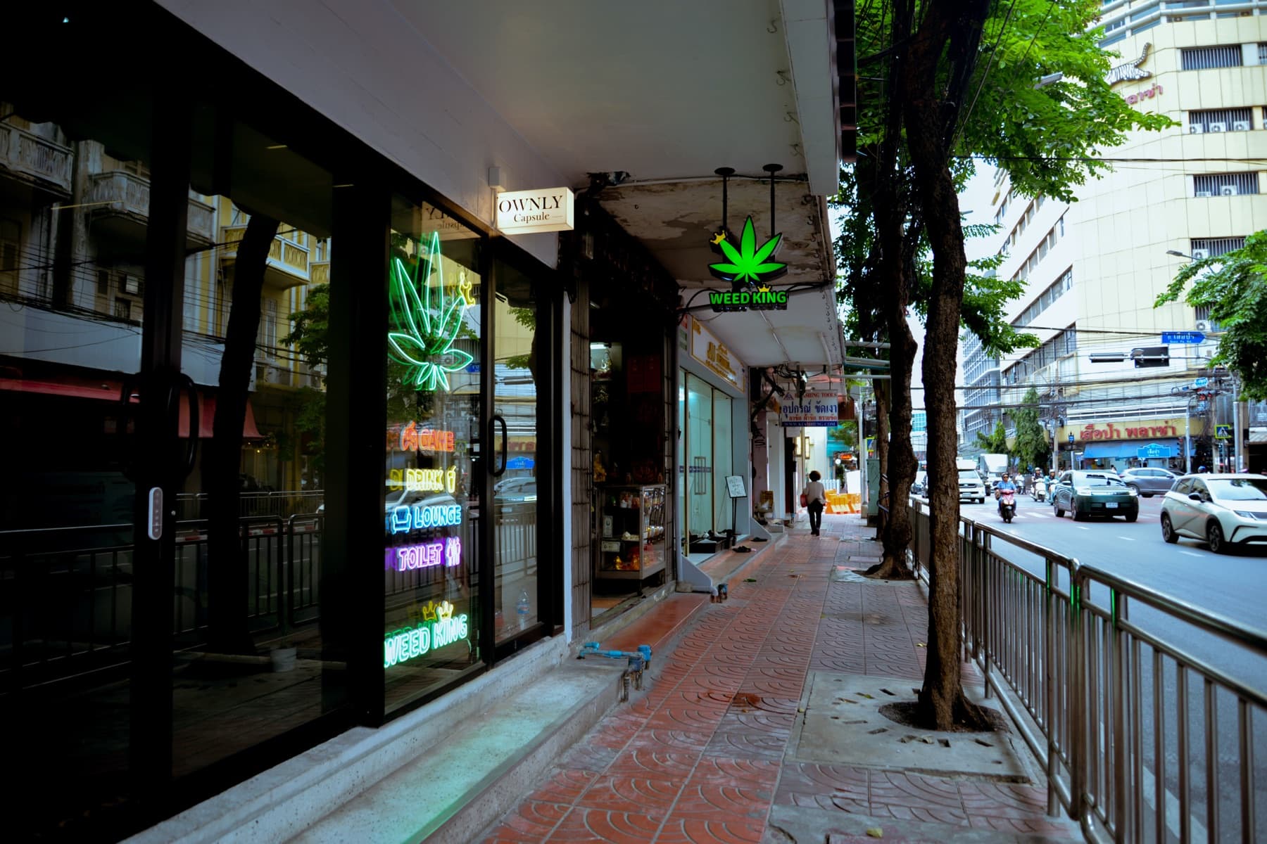 Charoen Krung street view outside Ownly Capsule Hotel